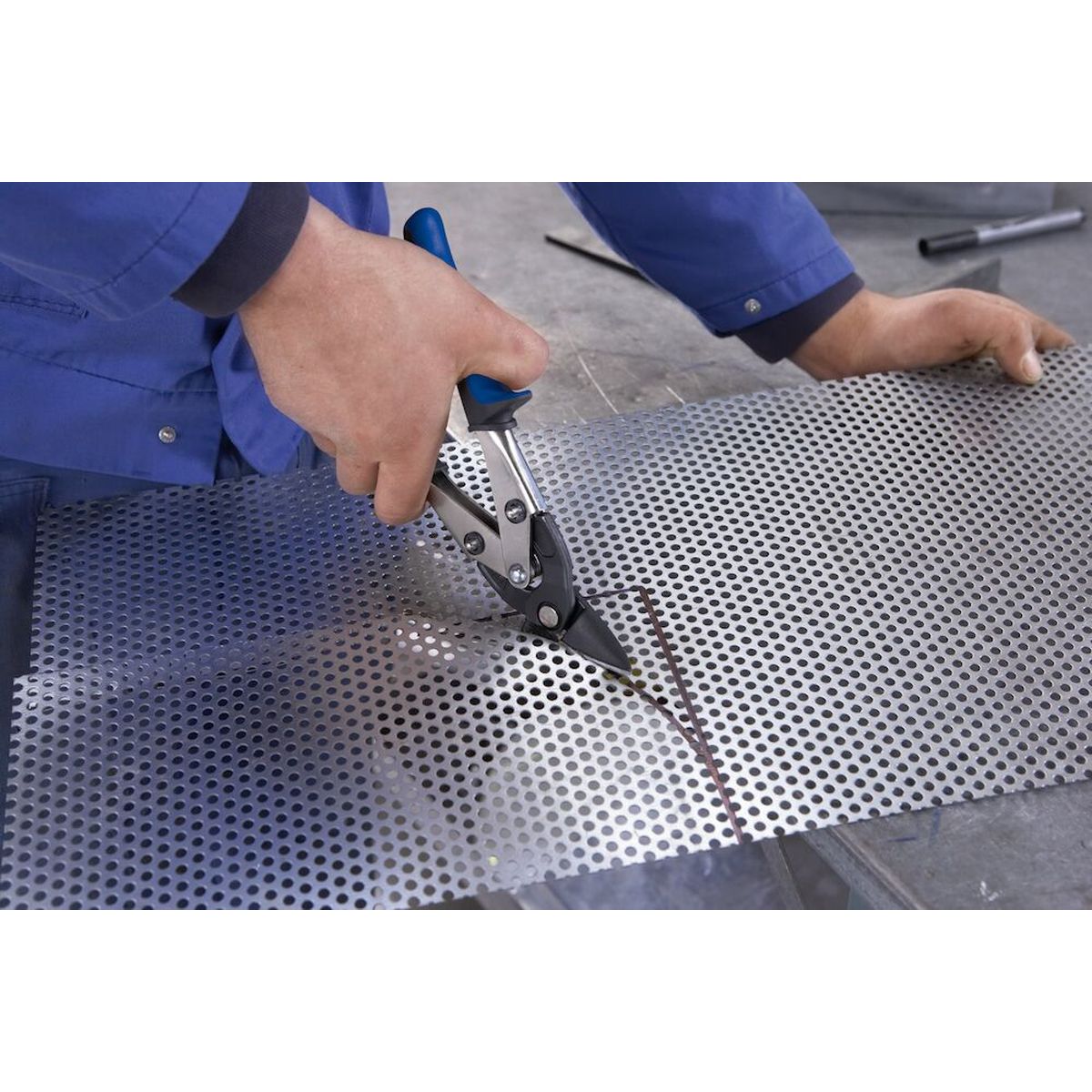 https://api.mastertools.nl/media/catalog/product/cache/4ac98b0d5e81b56bd000310ba88c60e0/0/3/03_4010220000007.png