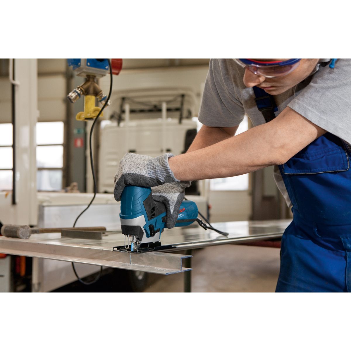 https://api.mastertools.nl/media/catalog/product/cache/4ac98b0d5e81b56bd000310ba88c60e0/3/1/3165140529266_08.jpg