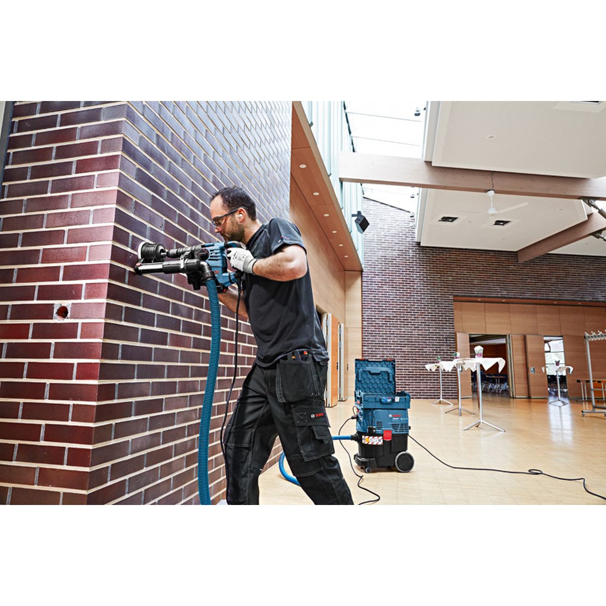https://api.mastertools.nl/media/catalog/product/cache/4ac98b0d5e81b56bd000310ba88c60e0/3/1/3165140733977_04.jpg