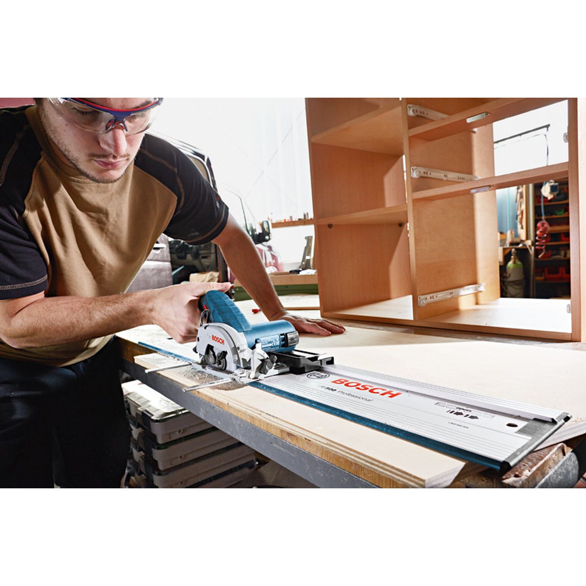 https://api.mastertools.nl/media/catalog/product/cache/4ac98b0d5e81b56bd000310ba88c60e0/3/1/3165140755849_04.jpg