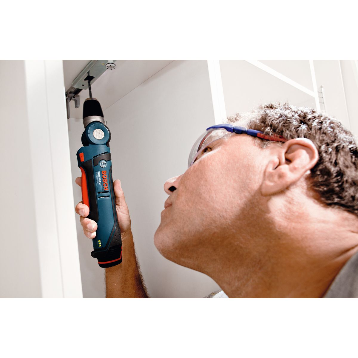 https://api.mastertools.nl/media/catalog/product/cache/4ac98b0d5e81b56bd000310ba88c60e0/3/1/3165140773256_03.jpg