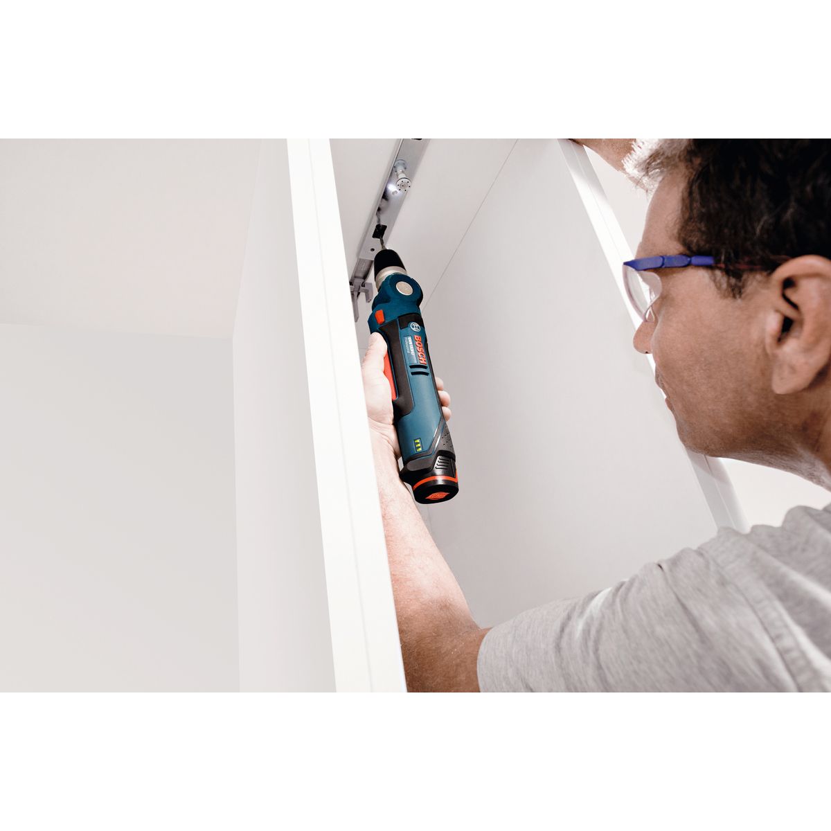 https://api.mastertools.nl/media/catalog/product/cache/4ac98b0d5e81b56bd000310ba88c60e0/3/1/3165140773256_06.jpg