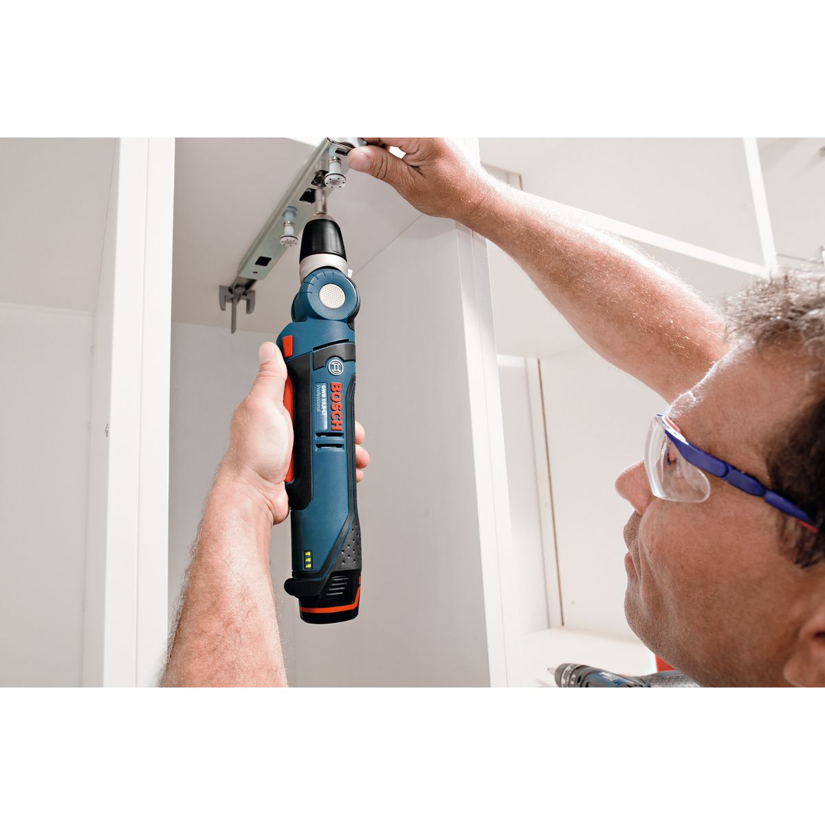 https://api.mastertools.nl/media/catalog/product/cache/4ac98b0d5e81b56bd000310ba88c60e0/3/1/3165140773256_07.jpg