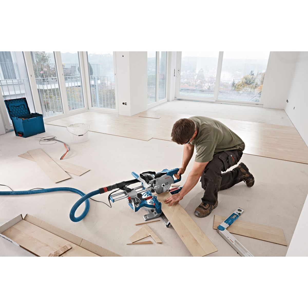 https://api.mastertools.nl/media/catalog/product/cache/4ac98b0d5e81b56bd000310ba88c60e0/3/1/3165140777780_14.jpg