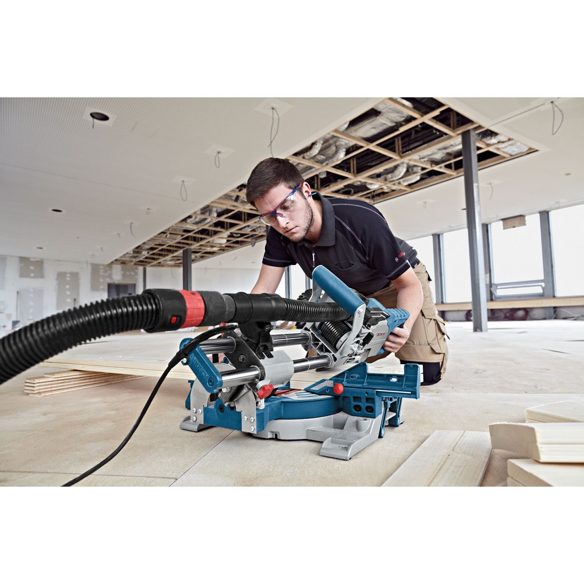 https://api.mastertools.nl/media/catalog/product/cache/4ac98b0d5e81b56bd000310ba88c60e0/3/1/3165140777780_15.jpg