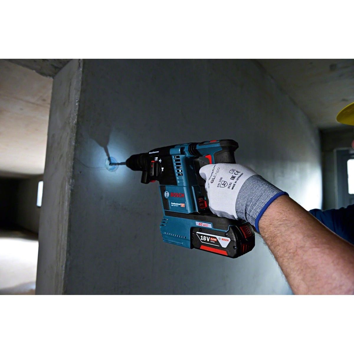 https://api.mastertools.nl/media/catalog/product/cache/4ac98b0d5e81b56bd000310ba88c60e0/3/1/3165140807944_06.jpg