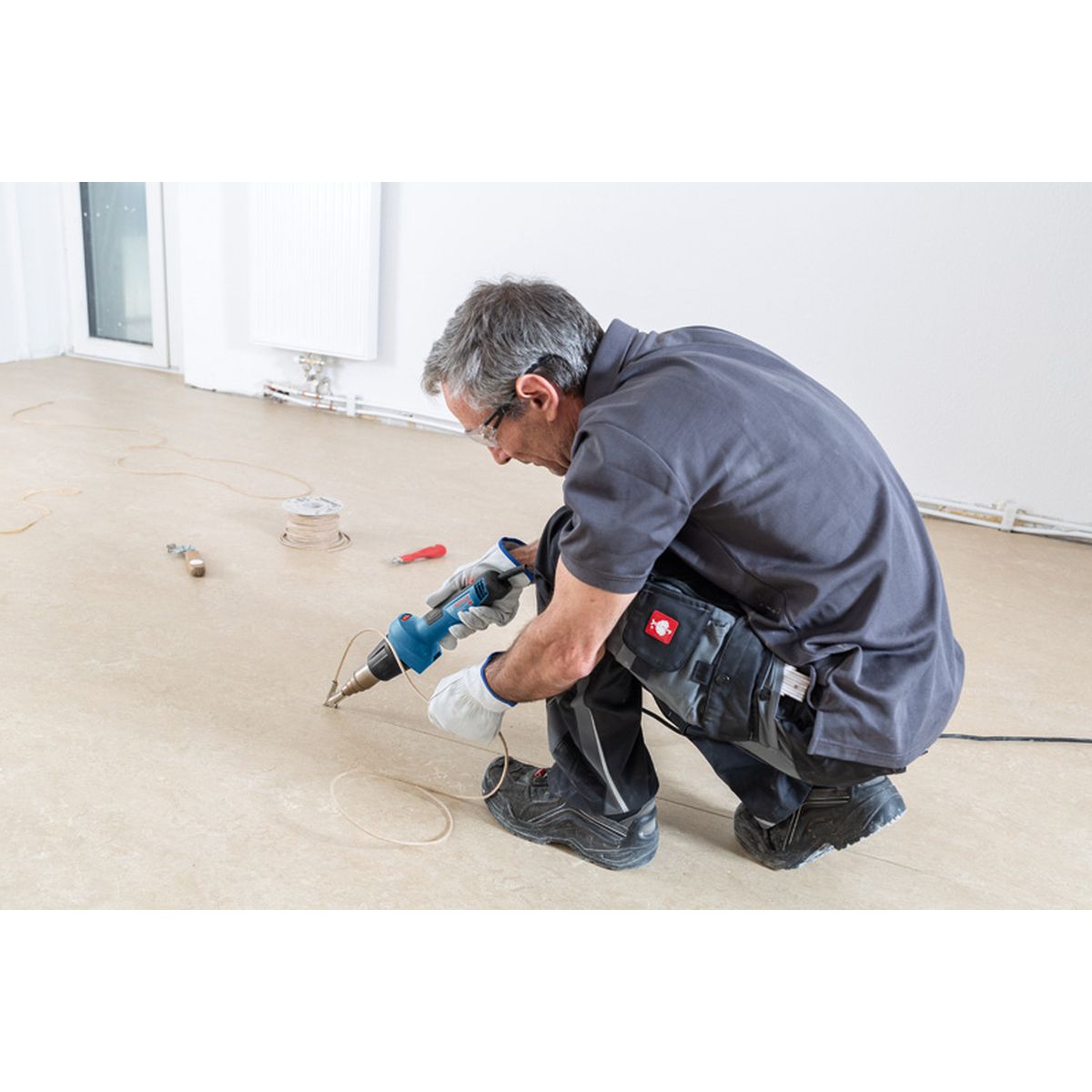 https://api.mastertools.nl/media/catalog/product/cache/4ac98b0d5e81b56bd000310ba88c60e0/3/1/3165140889551_07.jpg