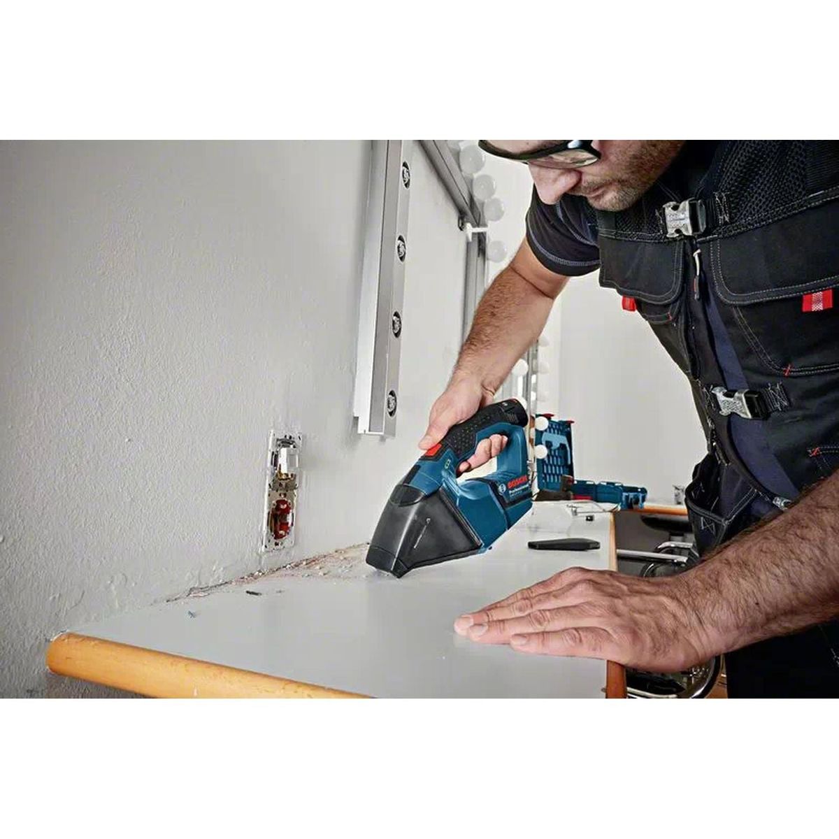 https://api.mastertools.nl/media/catalog/product/cache/4ac98b0d5e81b56bd000310ba88c60e0/3/1/3165140910712_06.jpg