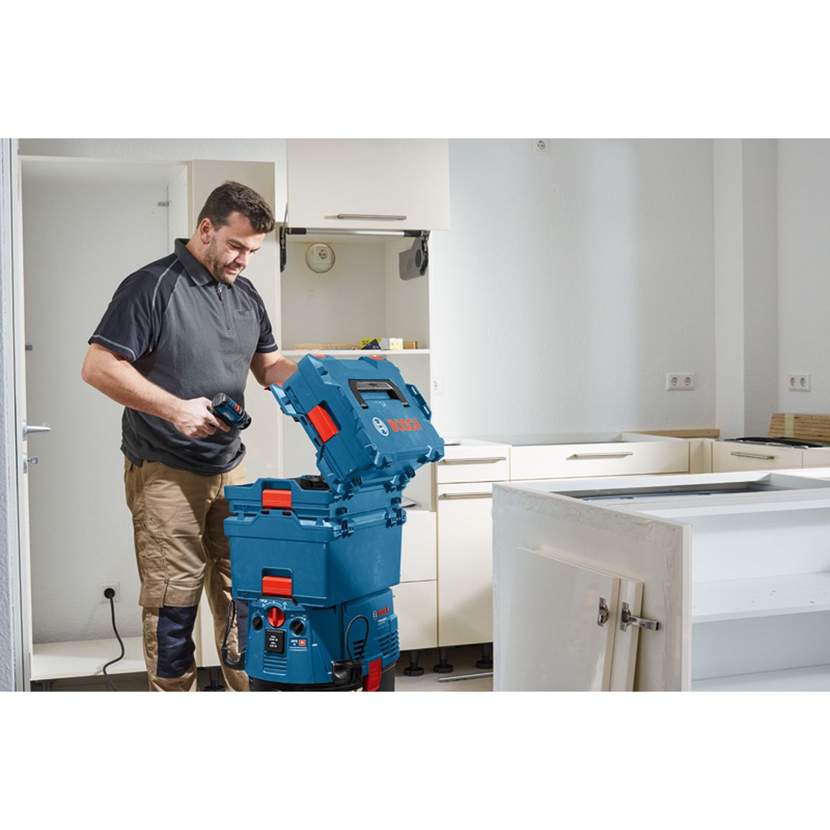 https://api.mastertools.nl/media/catalog/product/cache/4ac98b0d5e81b56bd000310ba88c60e0/3/1/3165140953573_04.jpg