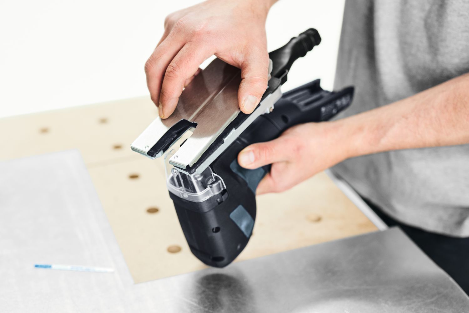 https://api.mastertools.nl/media/catalog/product/cache/4ac98b0d5e81b56bd000310ba88c60e0/4/0/4014549447017_02.jpg