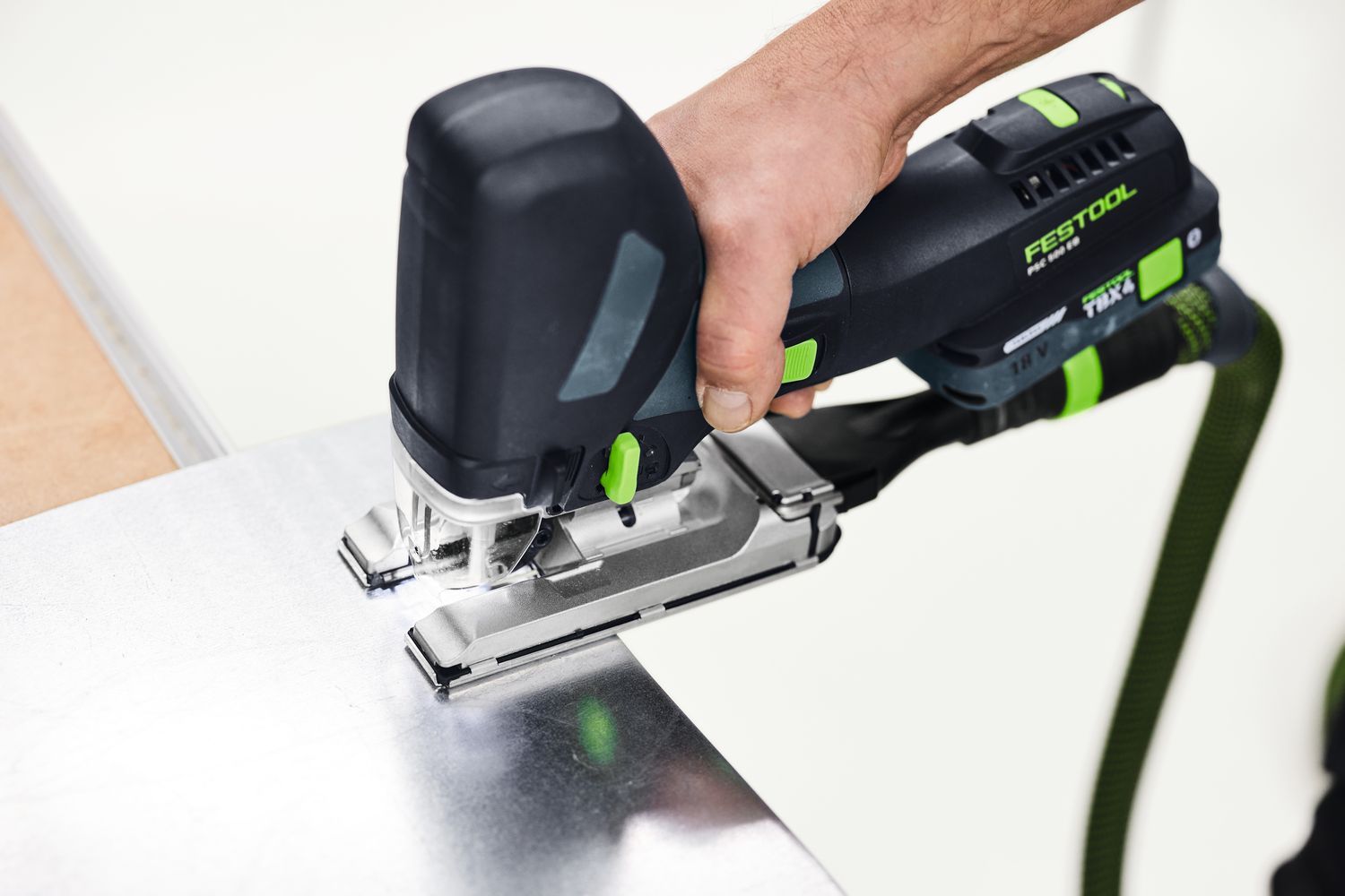 https://api.mastertools.nl/media/catalog/product/cache/4ac98b0d5e81b56bd000310ba88c60e0/4/0/4014549447017_04_1.jpg