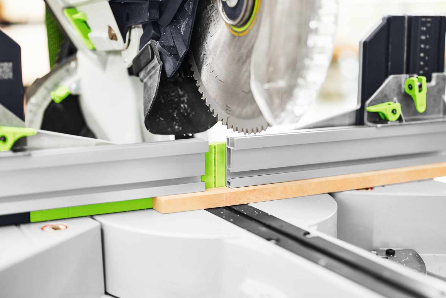 https://api.mastertools.nl/media/catalog/product/cache/4ac98b0d5e81b56bd000310ba88c60e0/4/0/4014549463895_08.jpg