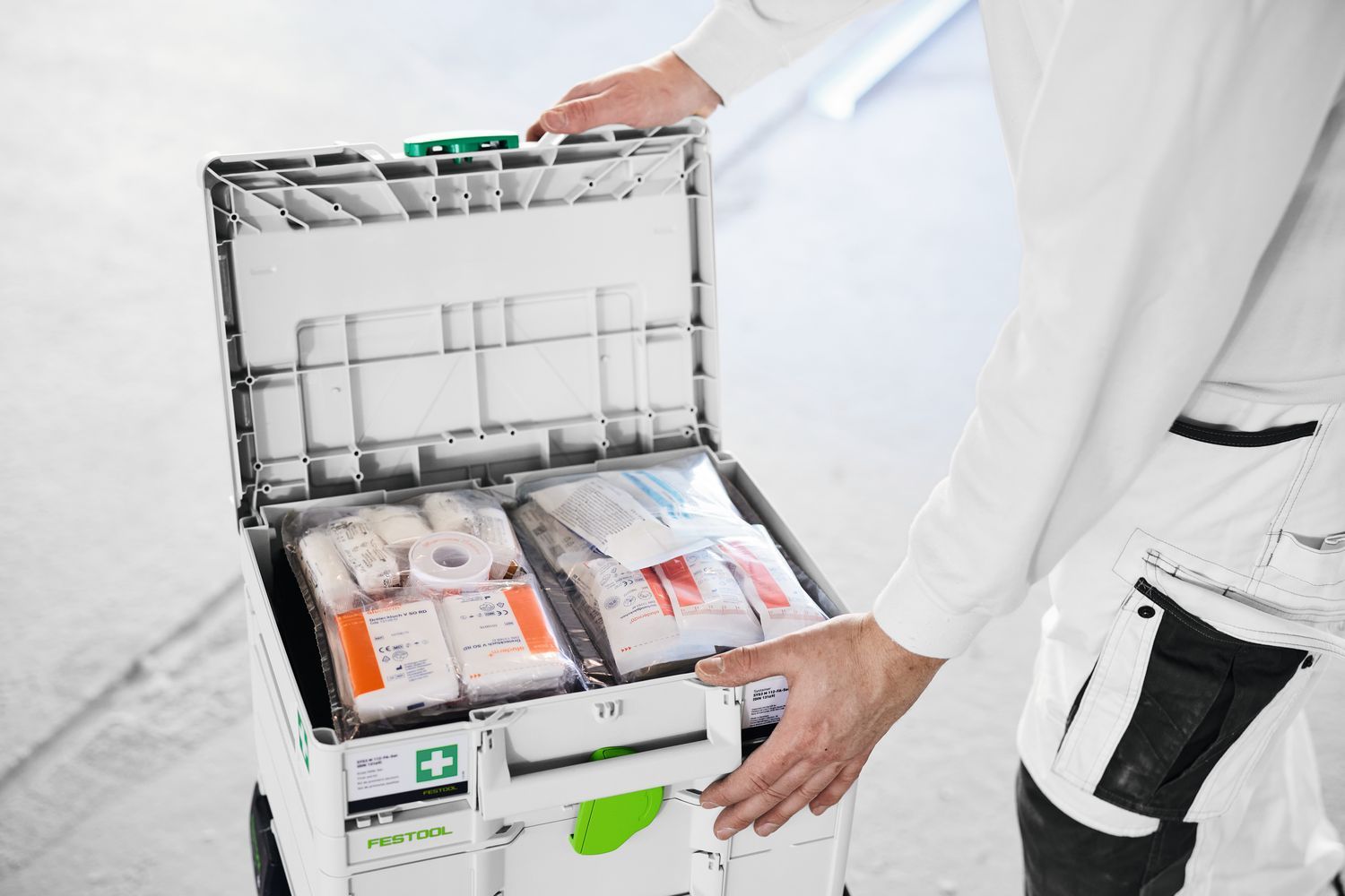 https://api.mastertools.nl/media/catalog/product/cache/4ac98b0d5e81b56bd000310ba88c60e0/4/0/4014549479940_06.jpg