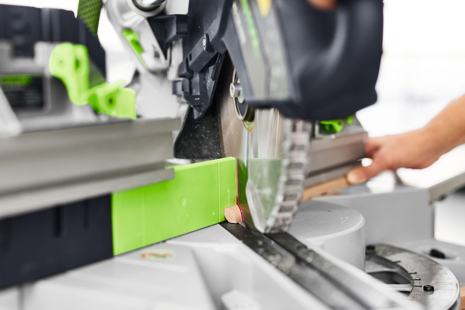 https://api.mastertools.nl/media/catalog/product/cache/4ac98b0d5e81b56bd000310ba88c60e0/4/0/4014549480472_14.jpg