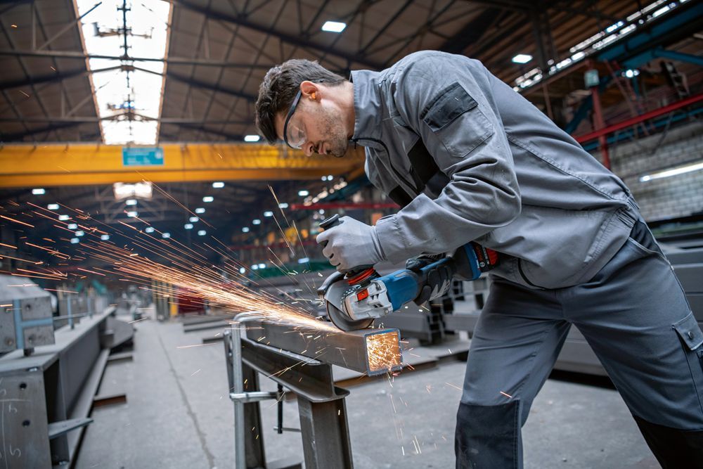 https://api.mastertools.nl/media/catalog/product/cache/4ac98b0d5e81b56bd000310ba88c60e0/4/0/4053423241068-4.jpg