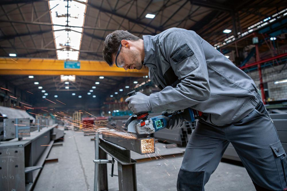 https://api.mastertools.nl/media/catalog/product/cache/4ac98b0d5e81b56bd000310ba88c60e0/4/0/4053423241099-4.jpg