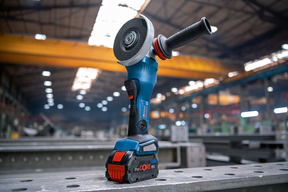 https://api.mastertools.nl/media/catalog/product/cache/4ac98b0d5e81b56bd000310ba88c60e0/4/0/4053423241099-6.jpg