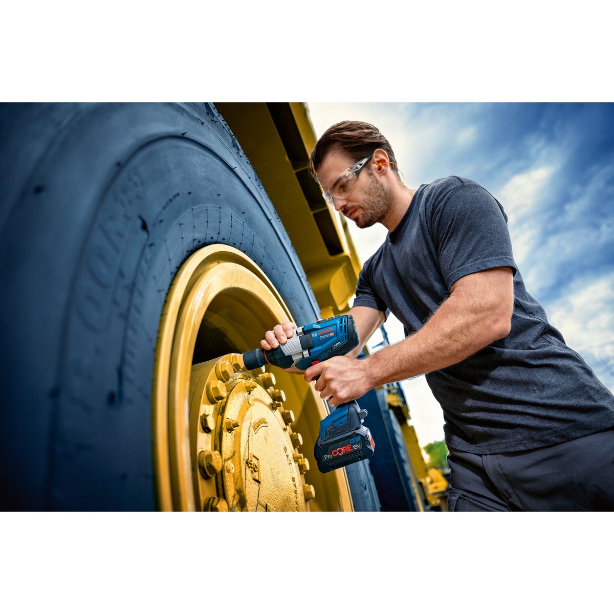 https://api.mastertools.nl/media/catalog/product/cache/4ac98b0d5e81b56bd000310ba88c60e0/4/0/4053423246339_07.jpg