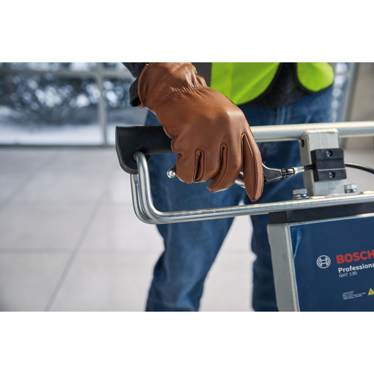 https://api.mastertools.nl/media/catalog/product/cache/4ac98b0d5e81b56bd000310ba88c60e0/4/0/4053423248852_07.jpg