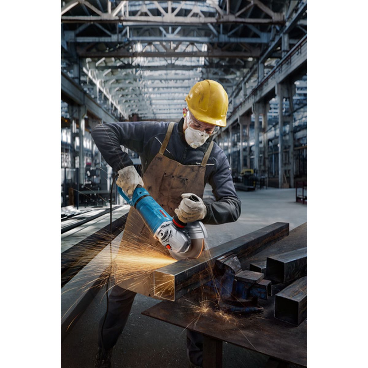https://api.mastertools.nl/media/catalog/product/cache/4ac98b0d5e81b56bd000310ba88c60e0/4/0/4053423252446_03.jpg