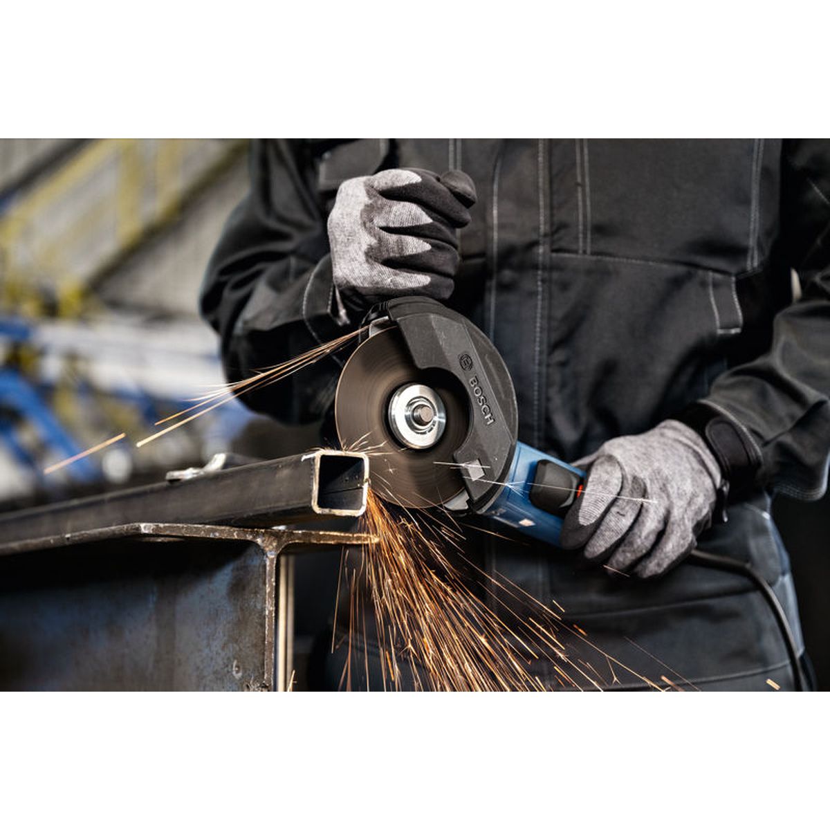 https://api.mastertools.nl/media/catalog/product/cache/4ac98b0d5e81b56bd000310ba88c60e0/4/0/4053423254860_05.jpg