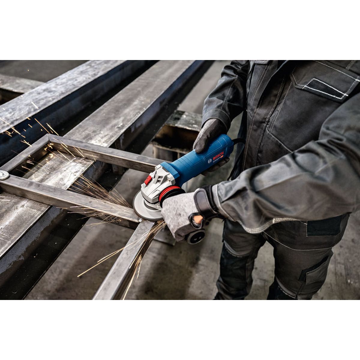 https://api.mastertools.nl/media/catalog/product/cache/4ac98b0d5e81b56bd000310ba88c60e0/4/0/4053423254860_08.jpg
