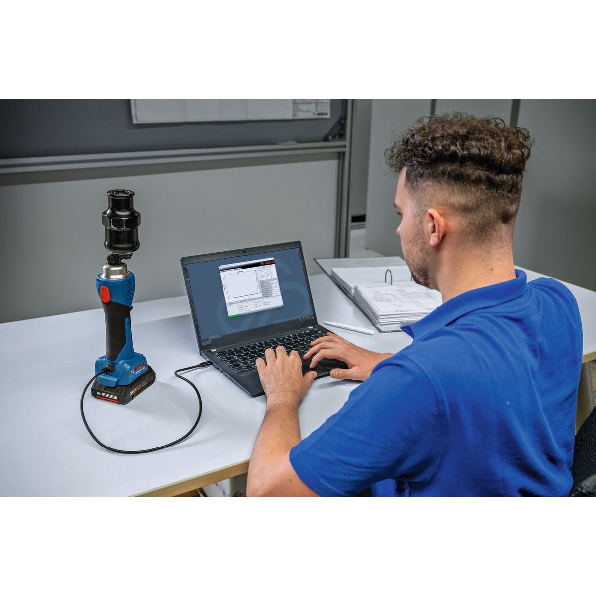https://api.mastertools.nl/media/catalog/product/cache/4ac98b0d5e81b56bd000310ba88c60e0/4/0/4053423302486_12.jpg