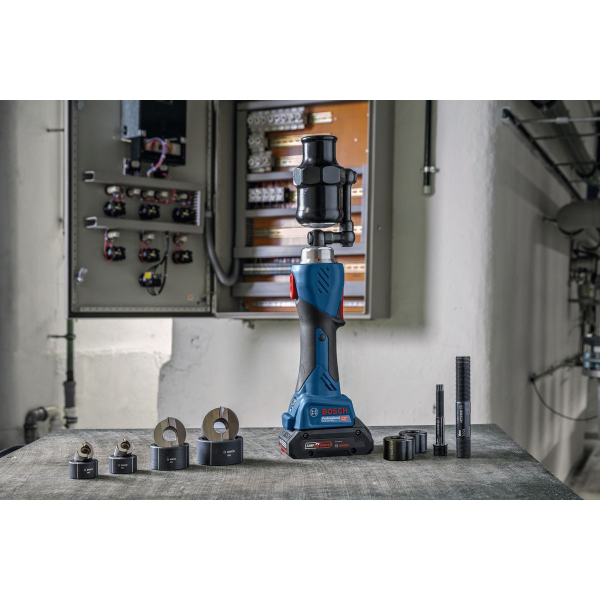 https://api.mastertools.nl/media/catalog/product/cache/4ac98b0d5e81b56bd000310ba88c60e0/4/0/4053423302486_16.jpg