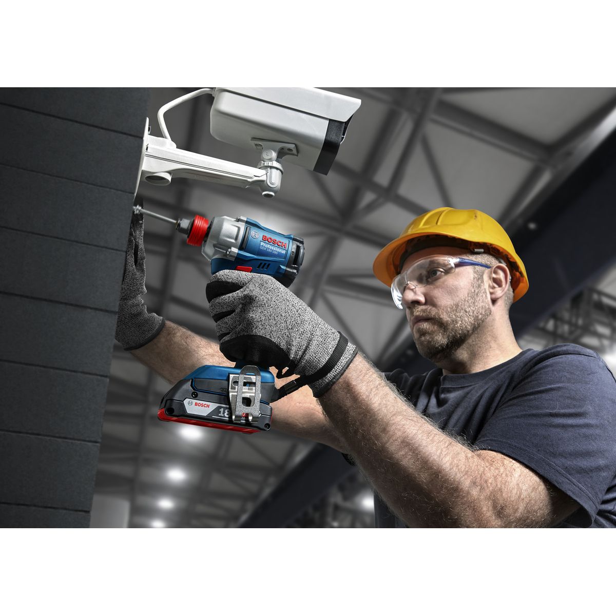 https://api.mastertools.nl/media/catalog/product/cache/4ac98b0d5e81b56bd000310ba88c60e0/4/0/4053423303384_06.jpg