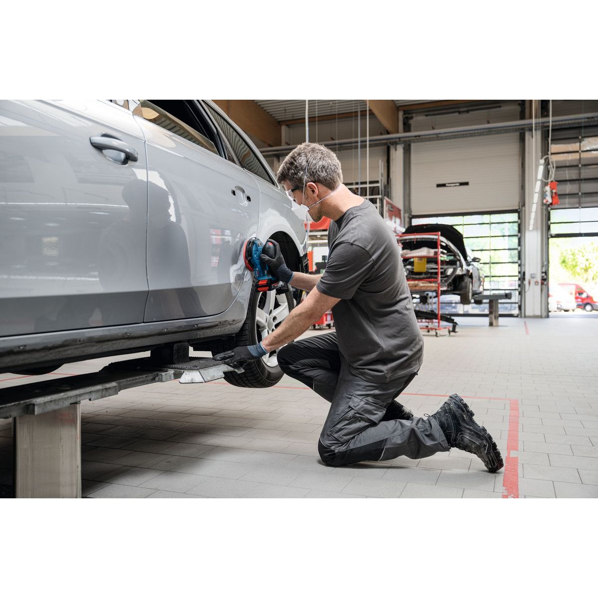 https://api.mastertools.nl/media/catalog/product/cache/4ac98b0d5e81b56bd000310ba88c60e0/4/0/4053423319583_10.jpg