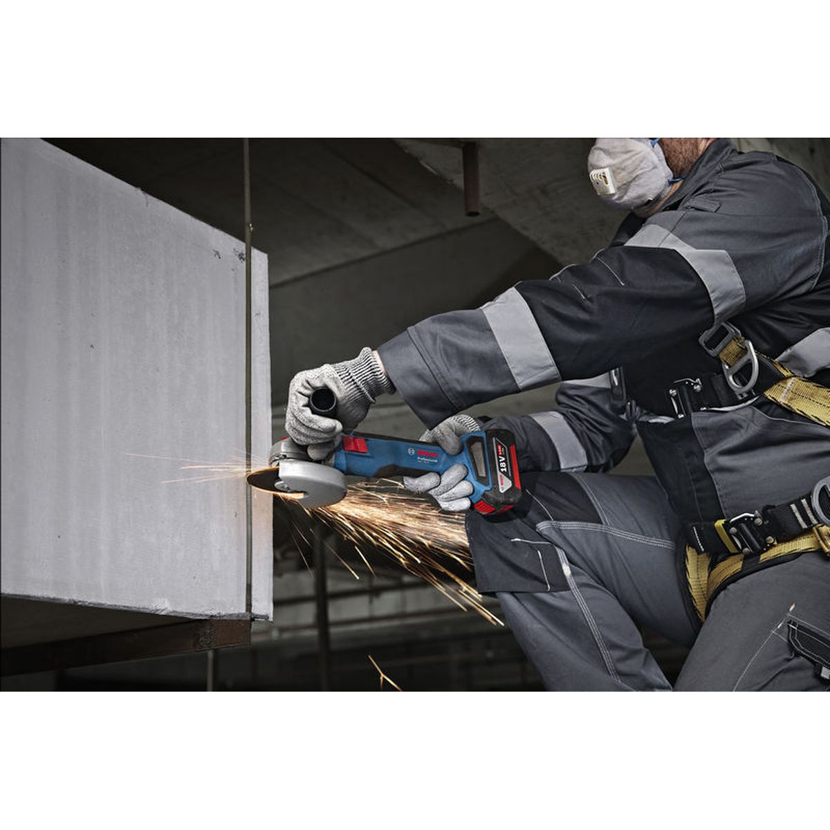 https://api.mastertools.nl/media/catalog/product/cache/4ac98b0d5e81b56bd000310ba88c60e0/4/0/4053423323832_10.jpg