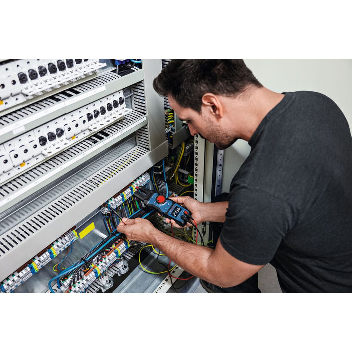 https://api.mastertools.nl/media/catalog/product/cache/4ac98b0d5e81b56bd000310ba88c60e0/4/0/4053423340655_04.jpg