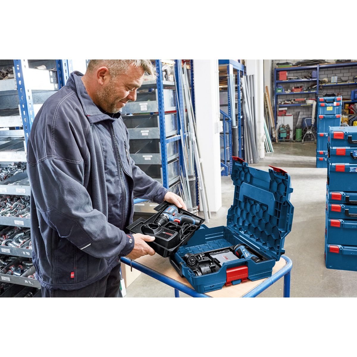 https://api.mastertools.nl/media/catalog/product/cache/4ac98b0d5e81b56bd000310ba88c60e0/4/0/4053423348026_04.jpg