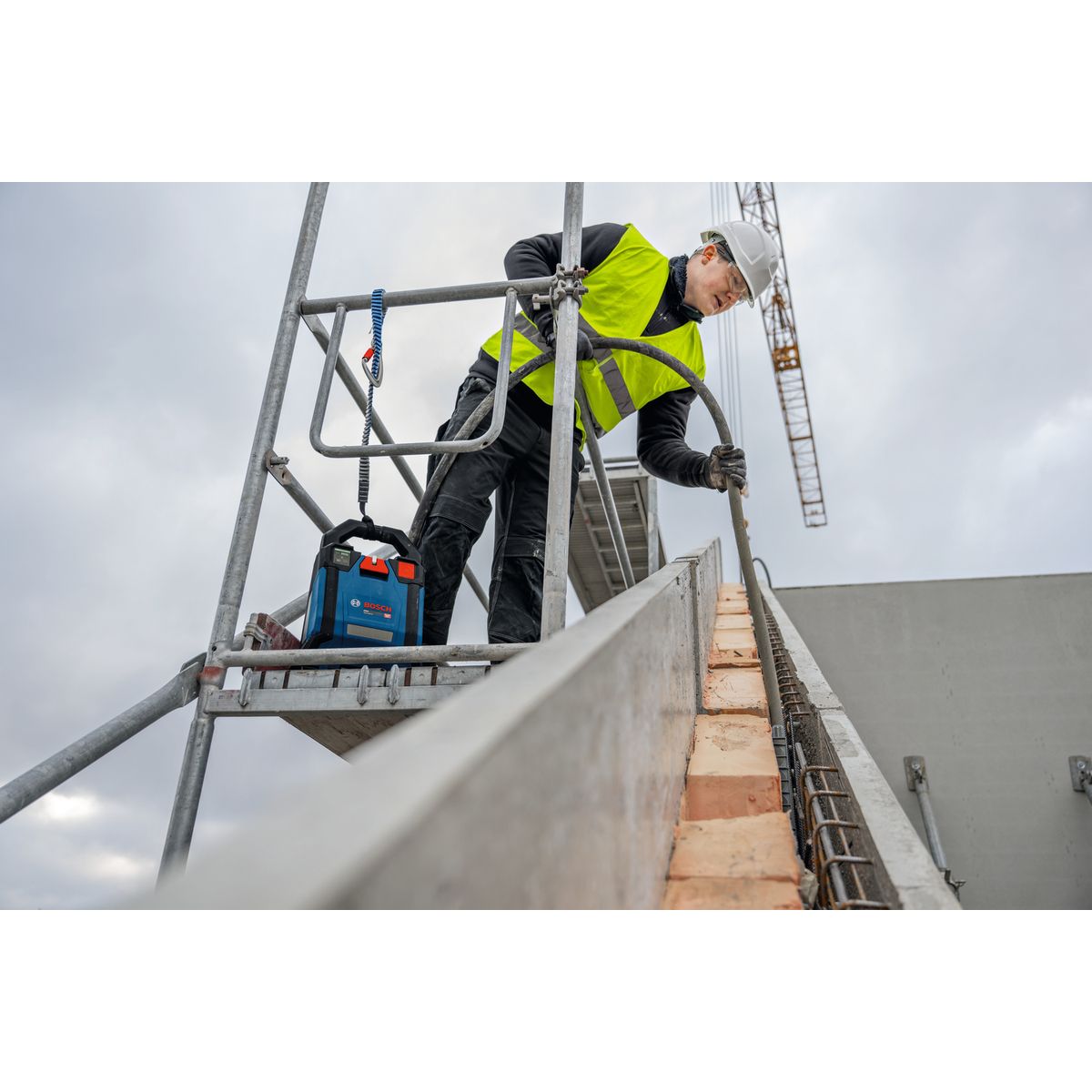https://api.mastertools.nl/media/catalog/product/cache/4ac98b0d5e81b56bd000310ba88c60e0/4/0/4053423689716_10.jpg