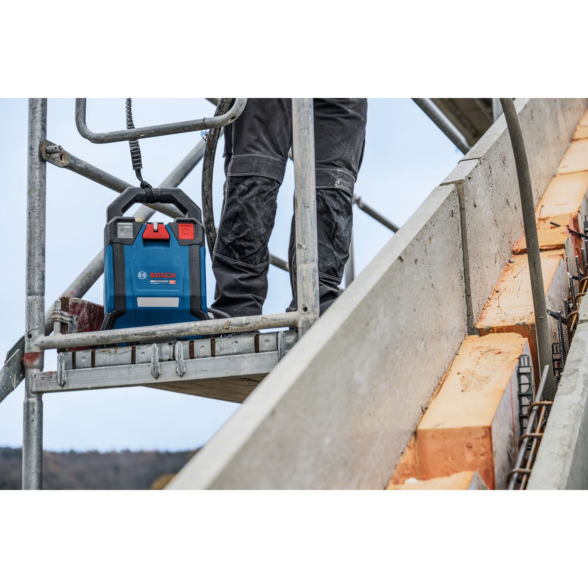 https://api.mastertools.nl/media/catalog/product/cache/4ac98b0d5e81b56bd000310ba88c60e0/4/0/4053423690903_11.jpg