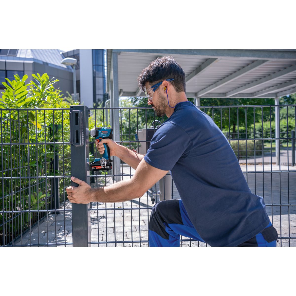 https://api.mastertools.nl/media/catalog/product/cache/4ac98b0d5e81b56bd000310ba88c60e0/4/0/4053423841909_05.jpg