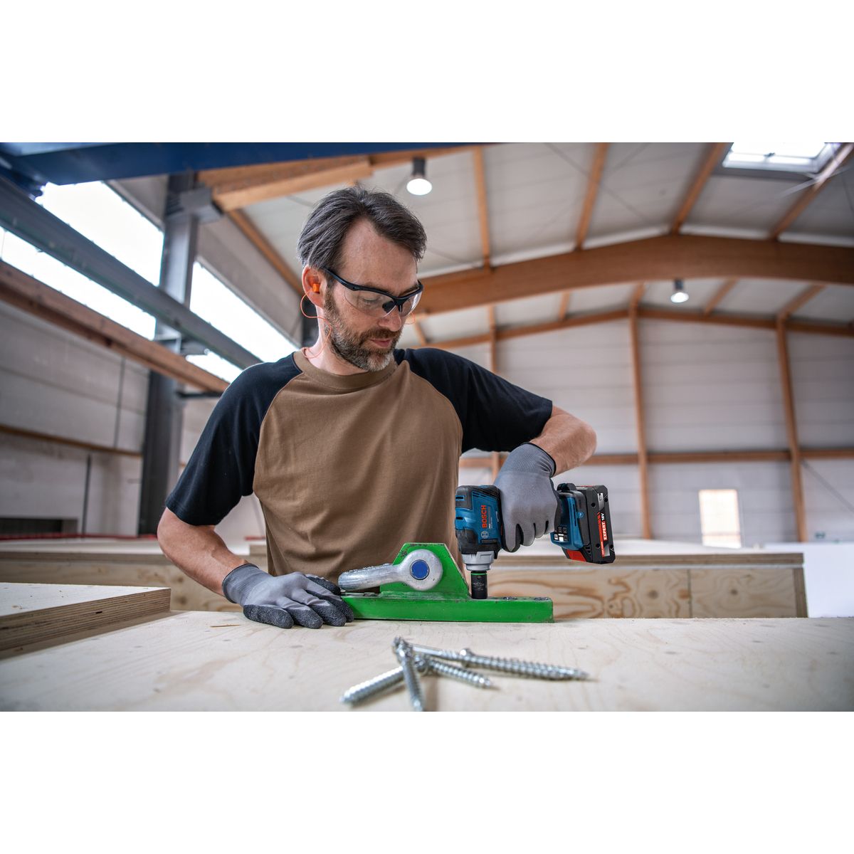 https://api.mastertools.nl/media/catalog/product/cache/4ac98b0d5e81b56bd000310ba88c60e0/4/0/4053423843453_08.jpg