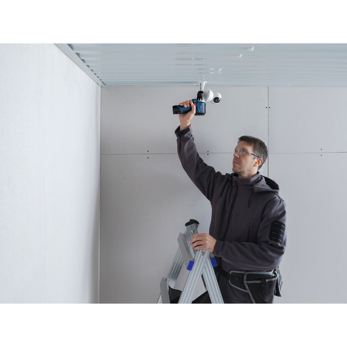 https://api.mastertools.nl/media/catalog/product/cache/4ac98b0d5e81b56bd000310ba88c60e0/4/0/4053423867084_09.jpg