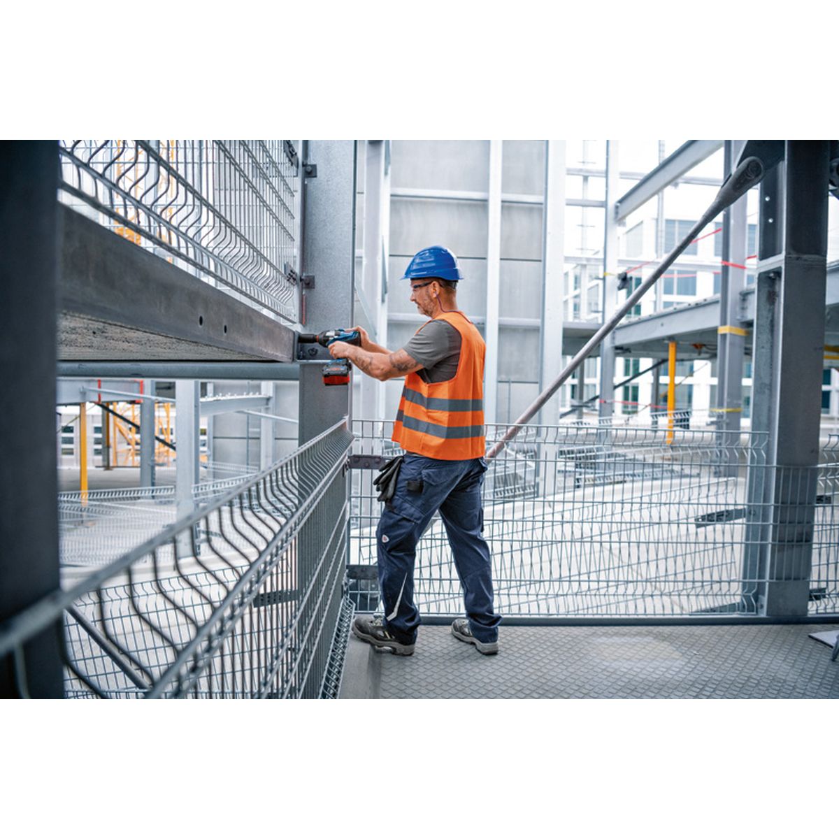 https://api.mastertools.nl/media/catalog/product/cache/4ac98b0d5e81b56bd000310ba88c60e0/4/0/4059952548616_07.jpg
