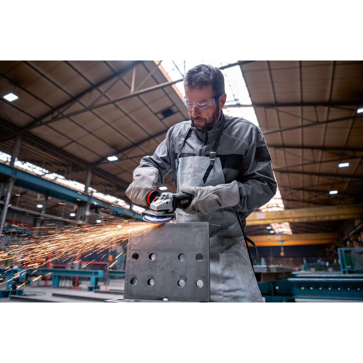 https://api.mastertools.nl/media/catalog/product/cache/4ac98b0d5e81b56bd000310ba88c60e0/4/0/4059952576725_07.jpg