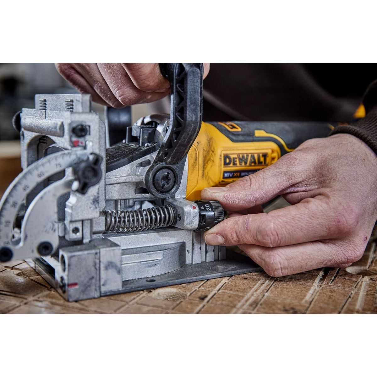 https://api.mastertools.nl/media/catalog/product/cache/4ac98b0d5e81b56bd000310ba88c60e0/5/0/5035048752920_09.jpg
