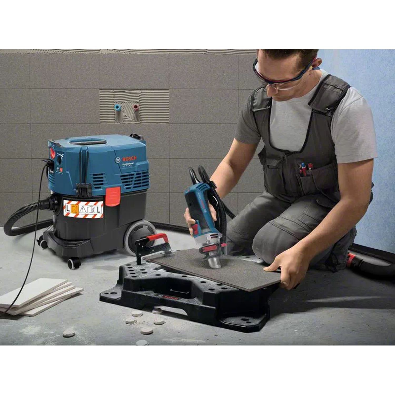 https://api.mastertools.nl/media/catalog/product/cache/4ac98b0d5e81b56bd000310ba88c60e0/b/o/bosch-professional-gas-35-l-afc-nat-droogzuiger-06019c3200-3165140705516-mastertools_nl-2.jpg