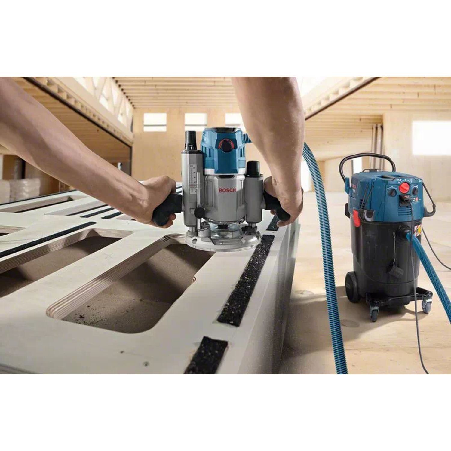https://api.mastertools.nl/media/catalog/product/cache/4ac98b0d5e81b56bd000310ba88c60e0/b/o/bosch-professional-gas-55-m-afc-nat-droogzuiger-m-klasse-06019c3300-3165140705554-mastertools_nl-3.jpg