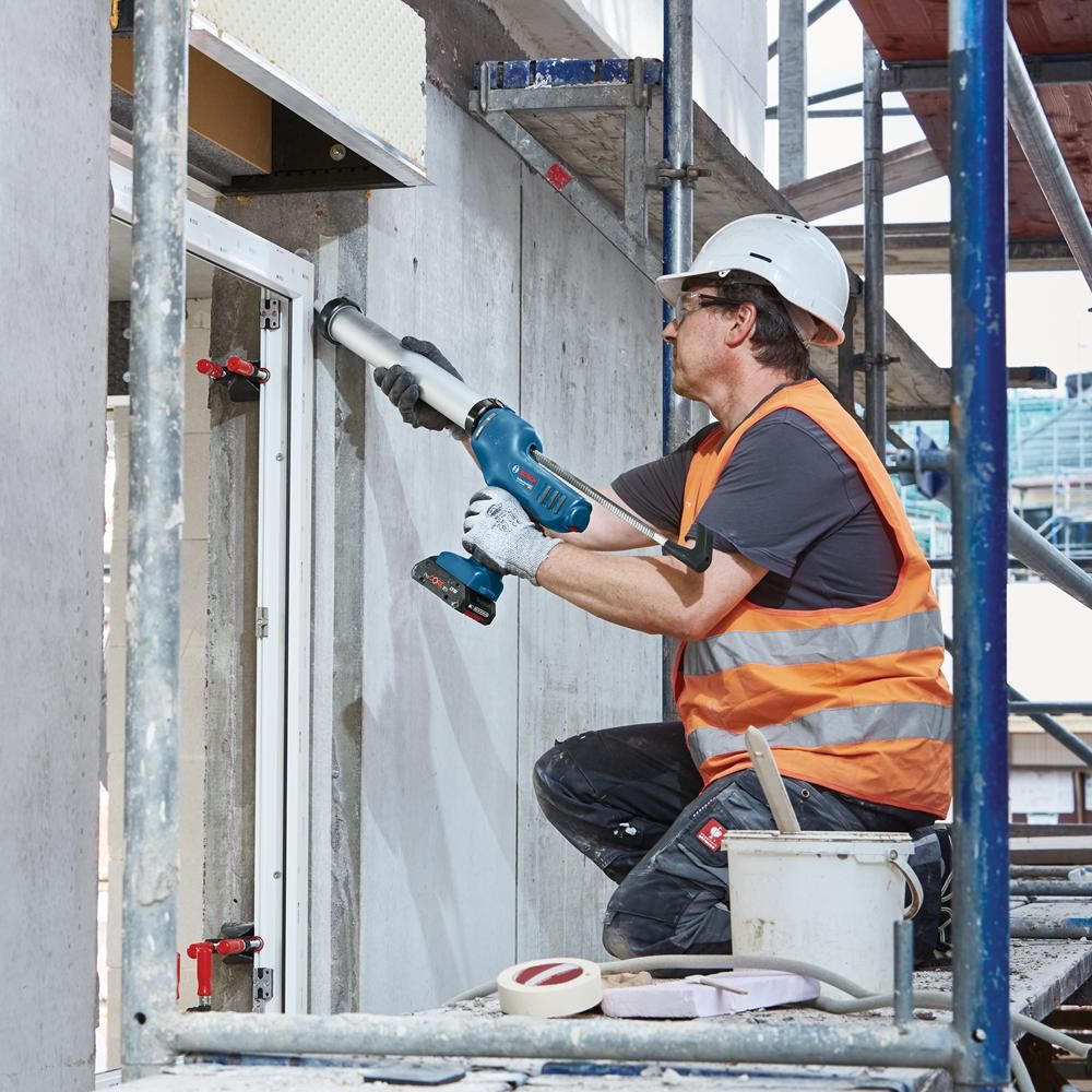 https://api.mastertools.nl/media/catalog/product/cache/4ac98b0d5e81b56bd000310ba88c60e0/b/o/bosch-professional-gcg-18v-600-accu-kitspuit-18v-basic-body-06019c4001-3165140708920-mastertools_nl-2.jpg