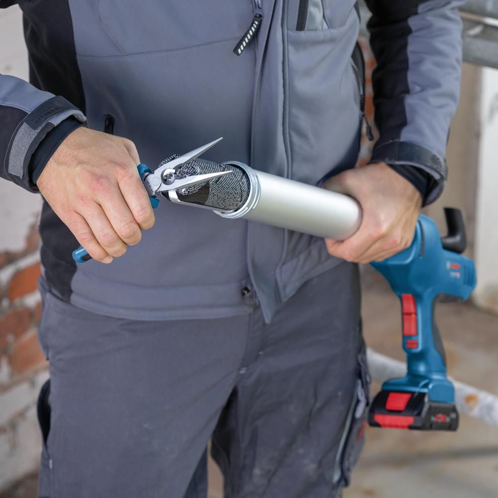 https://api.mastertools.nl/media/catalog/product/cache/4ac98b0d5e81b56bd000310ba88c60e0/b/o/bosch-professional-gcg-18v-600-accu-kitspuit-18v-basic-body-06019c4001-3165140708920-mastertools_nl-3.jpg