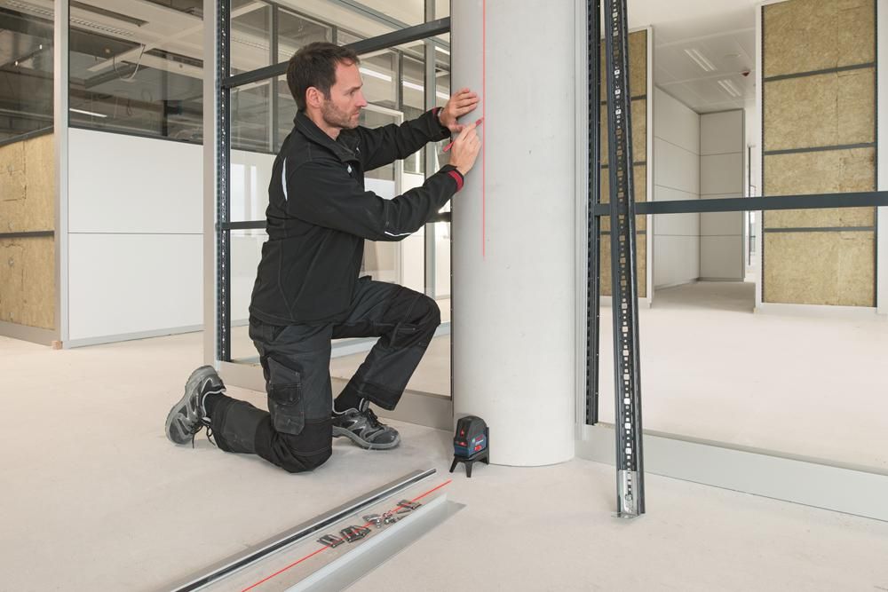 https://api.mastertools.nl/media/catalog/product/cache/4ac98b0d5e81b56bd000310ba88c60e0/b/o/bosch-professional-gcl-2-15-ip54-lijnlaser-in-koffer-0601066e02-3165140837224-mastertools_nl-4.jpg