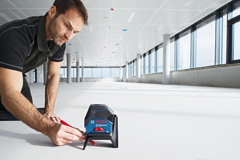 https://api.mastertools.nl/media/catalog/product/cache/4ac98b0d5e81b56bd000310ba88c60e0/b/o/bosch-professional-gcl-2-15-ip54-lijnlaser-in-koffer-0601066e02-3165140837224-mastertools_nl-6.jpg