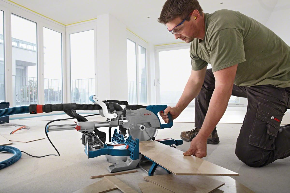 https://api.mastertools.nl/media/catalog/product/cache/4ac98b0d5e81b56bd000310ba88c60e0/b/o/bosch-professional-gcm-8-sjl-afkortzaag-0601b19100-3165140654319-mastertools_nl-5.jpg