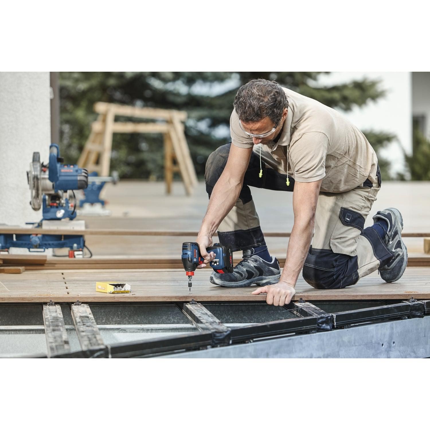 https://api.mastertools.nl/media/catalog/product/cache/4ac98b0d5e81b56bd000310ba88c60e0/b/o/bosch-professional-gdx-18v-210-c-accu-slagmoersleutel-14-12-18v-basic-body-in-l-boxx-06019j0201-4059952587721-mastertools_nl-9.jpg