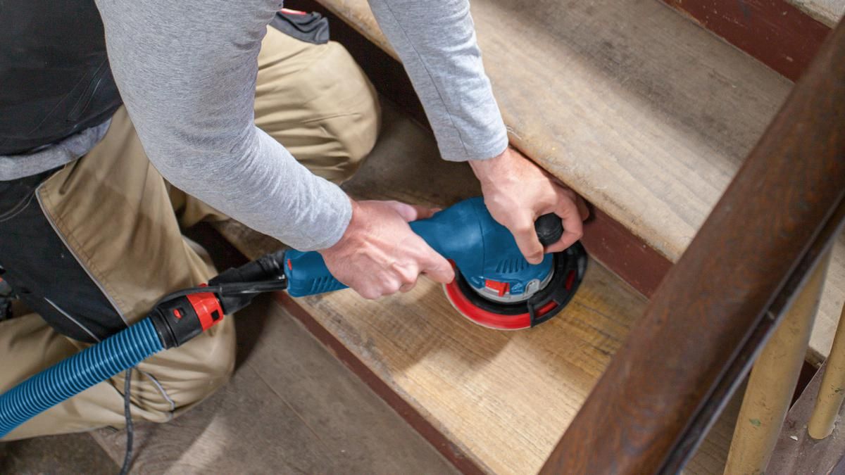 https://api.mastertools.nl/media/catalog/product/cache/4ac98b0d5e81b56bd000310ba88c60e0/b/o/bosch-professional-get-75-150-excenterschuurmachine-750w-0601257100-3165140835091-mastertools_nl-2.jpg